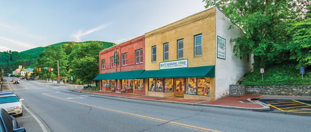 Mast Store Boone